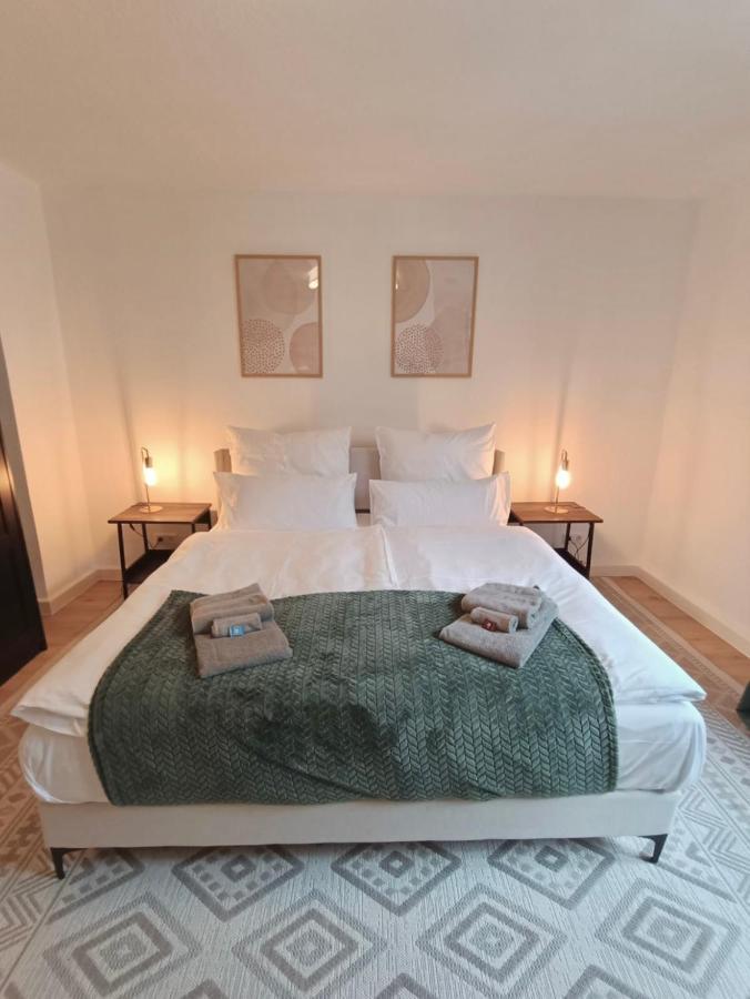 Bright And Central With 2 Beds Incl Workspace Lägenhet Bochum Exteriör bild