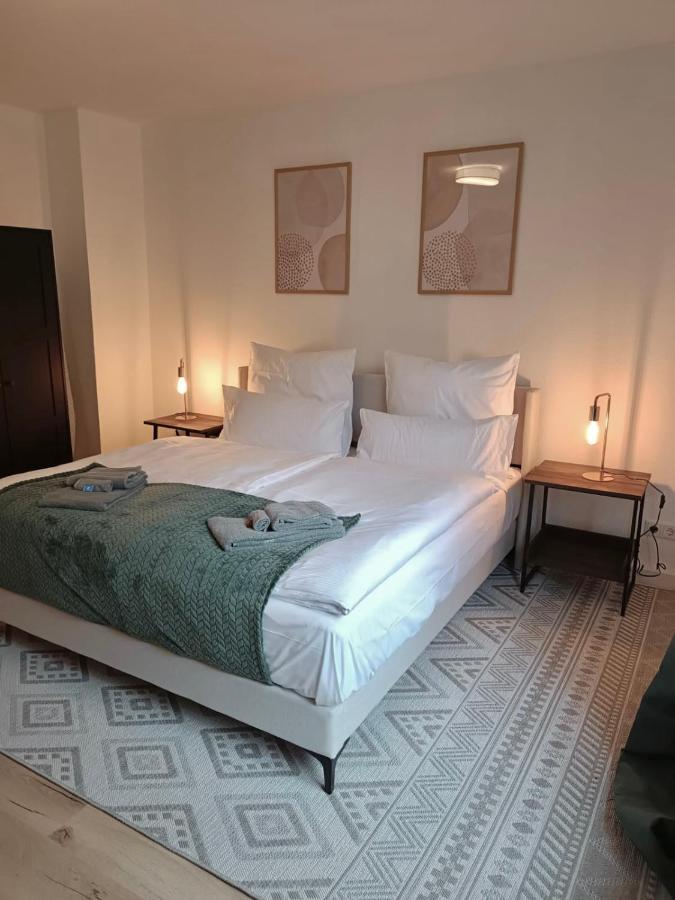 Bright And Central With 2 Beds Incl Workspace Lägenhet Bochum Exteriör bild